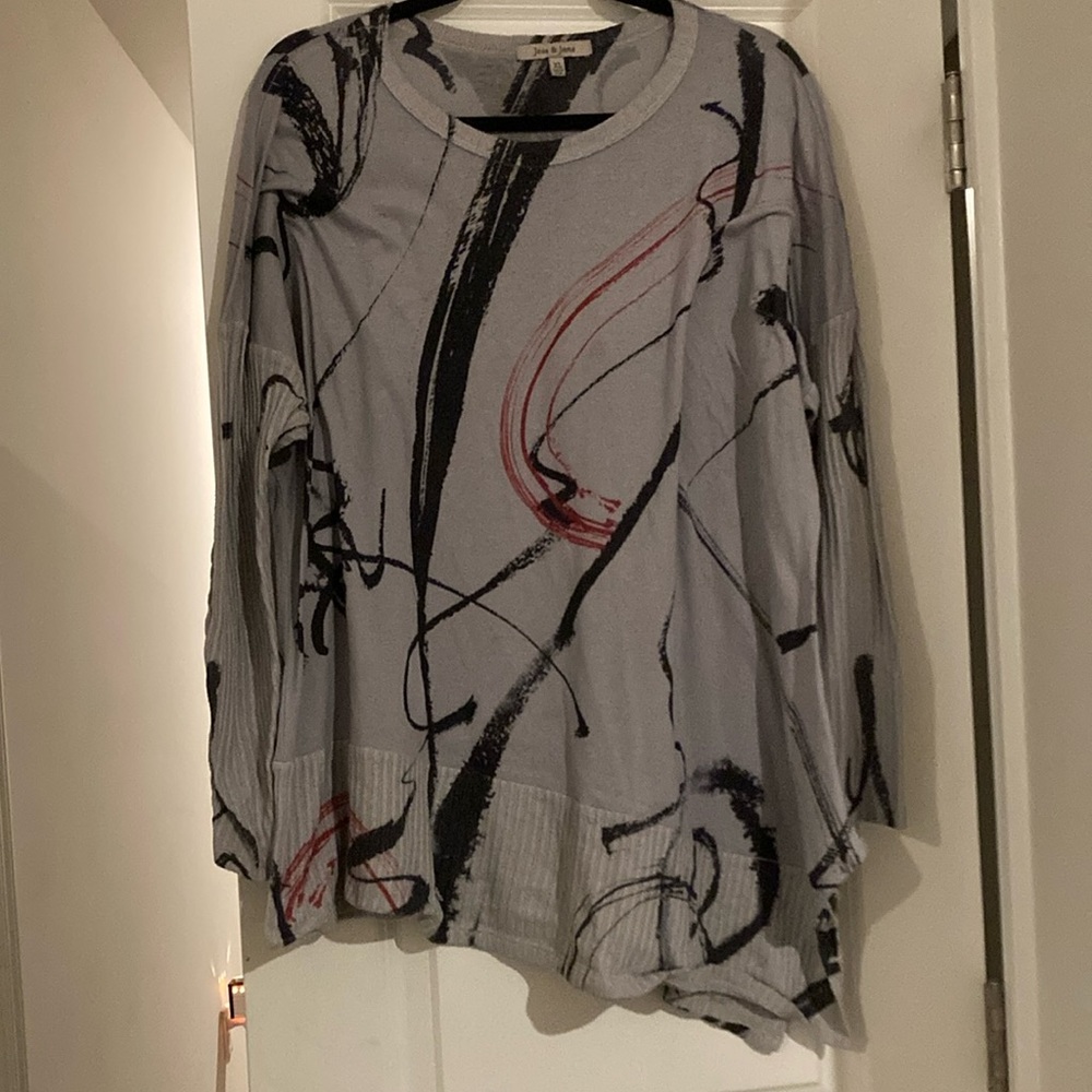 Womans XL Artistic Gray and White 3/4 Sleeve Boxy Blouse Everyday Fashion